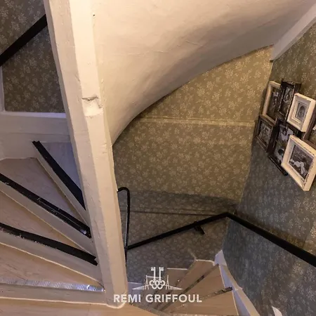 Dolphin View - 1st Floor - Charming Comfortable Flat On The Port *